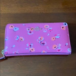 Coach wallet